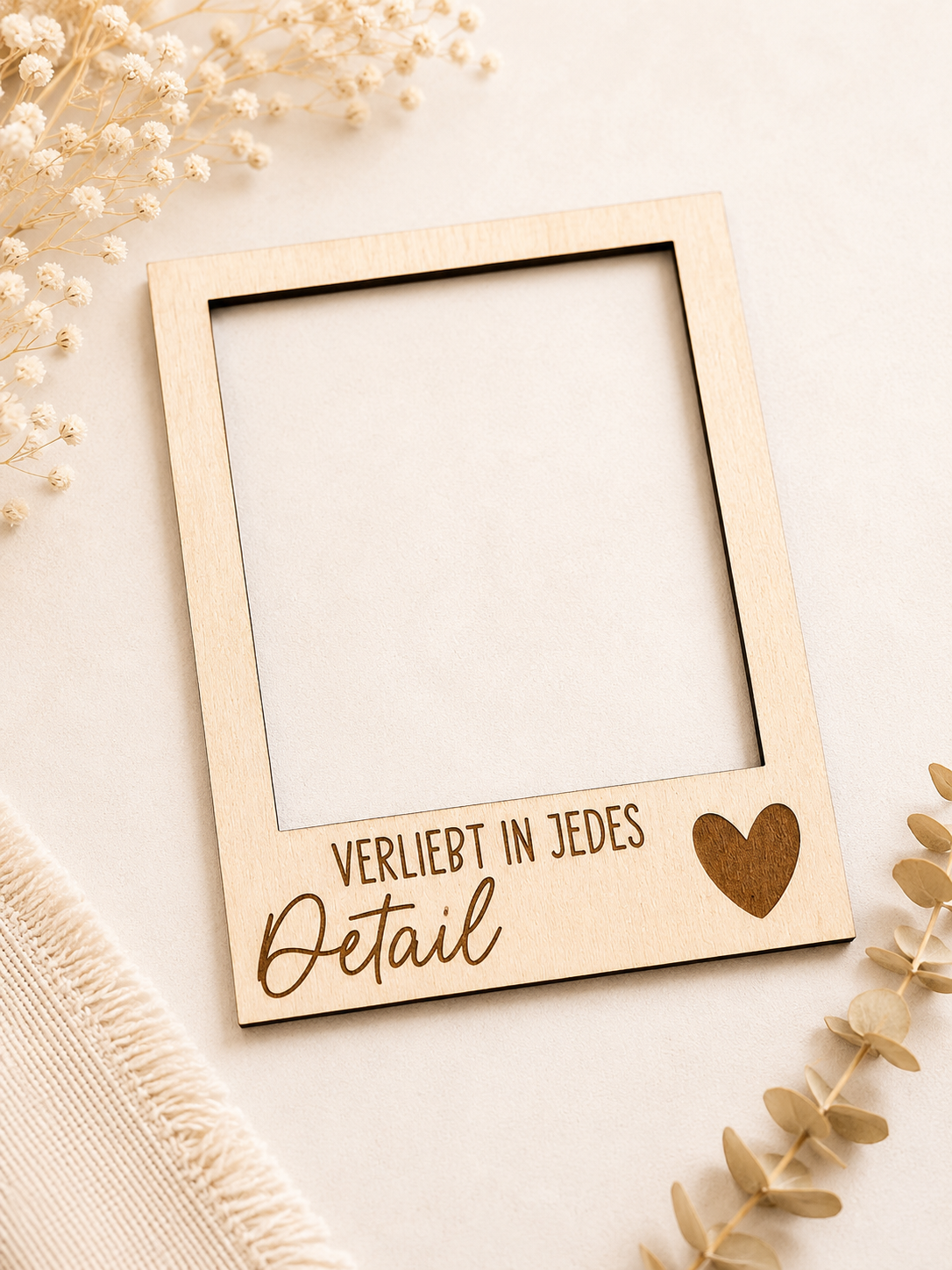 Detailansicht der Gelaserter Holz-Fotorahmen mit Spruch